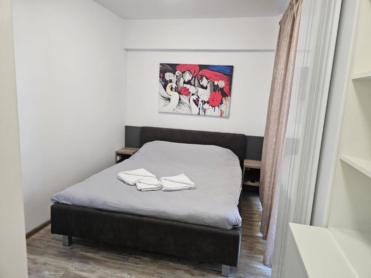 Astero Apartments Premium Accomodation Iasi Esterno foto
