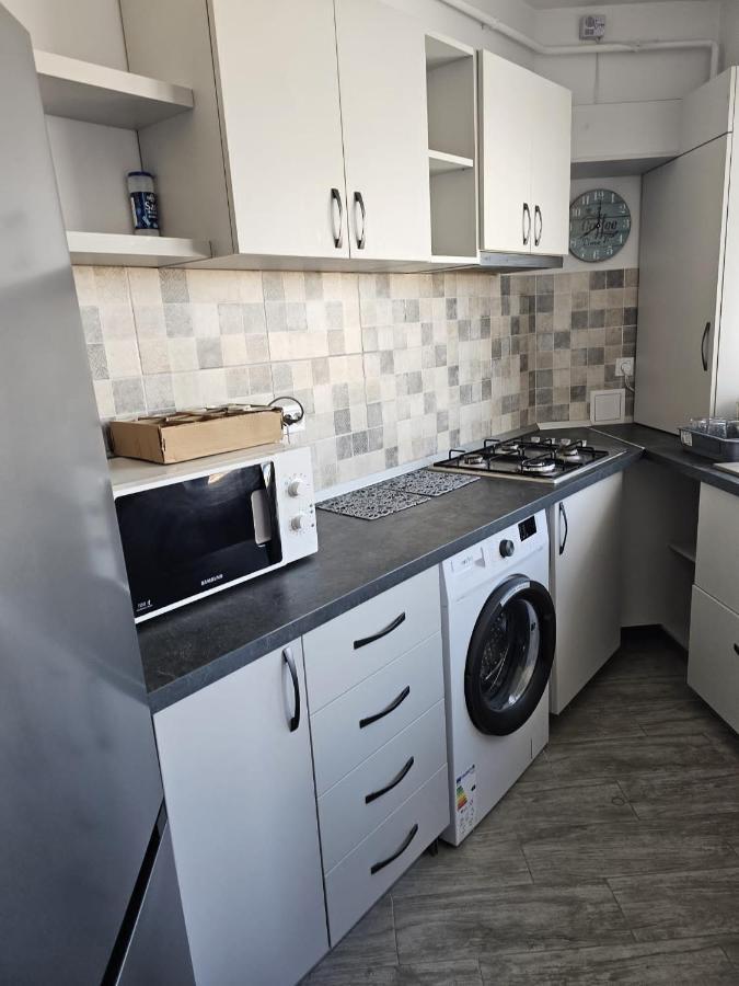 Astero Apartments Premium Accomodation Iasi Esterno foto