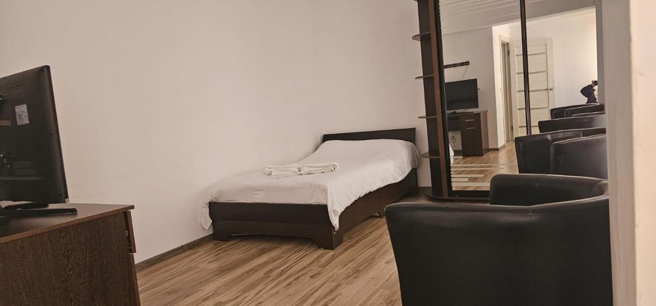 Astero Apartments Premium Accomodation Iasi Esterno foto
